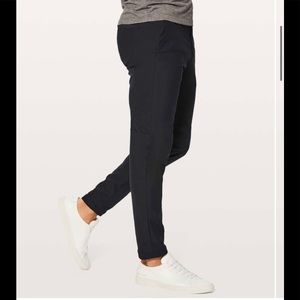 Lululemon Commission Pants Slim Warpstreme Navy Size 34 waist 30 inseam